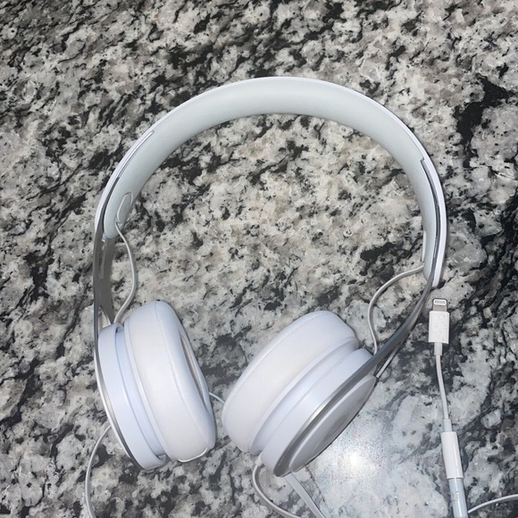 Beats Headphones!l - Picture 4 of 5